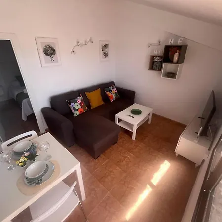 Lidia Planta 2, La Carihuela 1ª Linea Playa, Vistas Mar, Buhardilla 1 Dormitorio, 40 M2, 1-3 Huesped, Terraza, Wifi 토레몰리노스