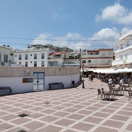 Lidia Planta 2, La Carihuela 1ª Linea Playa, Vistas Mar, Buhardilla 1 Dormitorio, 40 M2, 1-3 Huesped, Terraza, Wifi 토레몰리노스